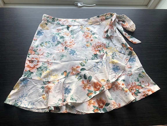 Product image 1 of 10