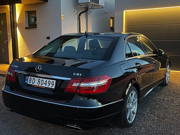 Mercedes-Benz E-Klasse 12 of 30