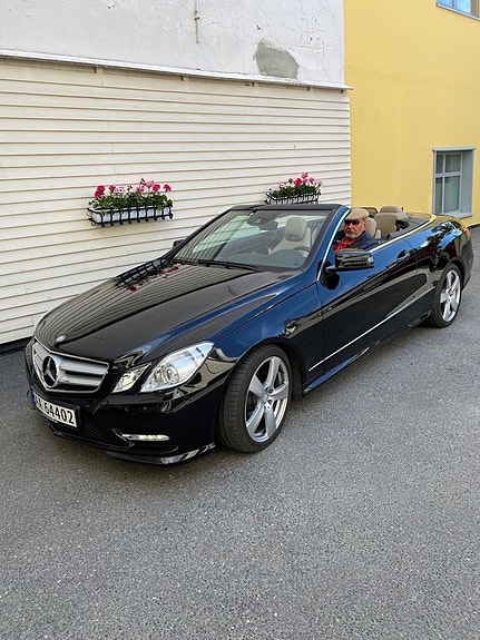 Mercedes-Benz E-Klasse 27 of 27
