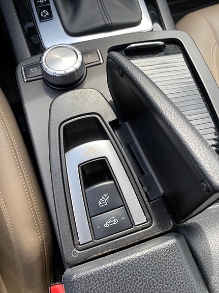 Mercedes-Benz E-Klasse 19 of 27
