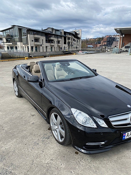 Mercedes-Benz E-Klasse 25 of 27