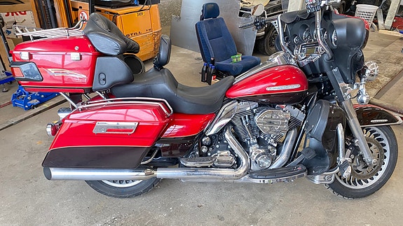 Harley-Davidson Ultra clasic 2 of 12