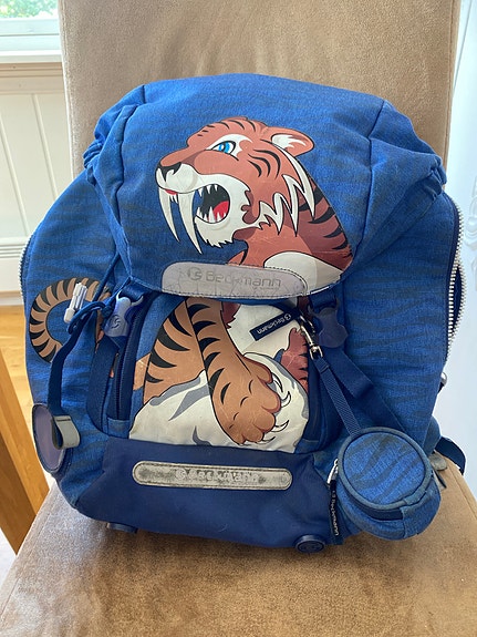 Product image 1 of 3