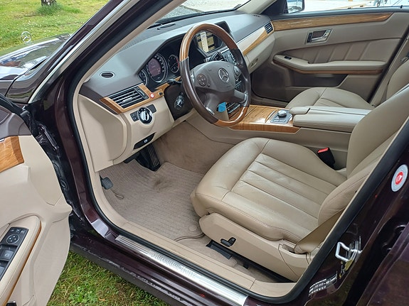 Mercedes-Benz E-Klasse 10 of 30