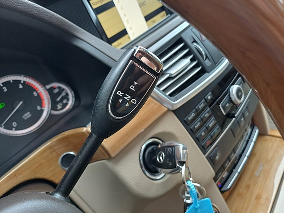 Mercedes-Benz E-Klasse 21 of 30