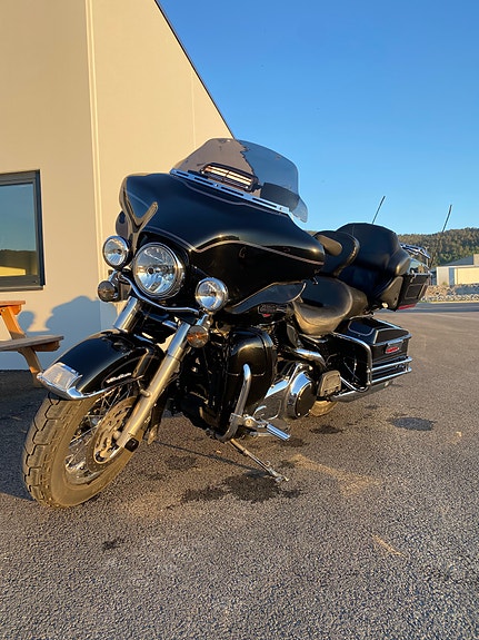 Harley-Davidson FLHTCU 4 of 5