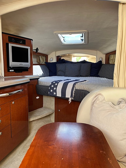 Sea Ray 335 22 of 30