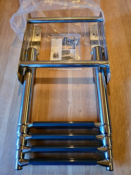 Product image 1 of 4