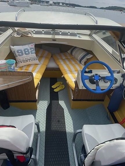 Ny Pris: Wesling 1982. 2021 mod 60 Hk Merc og Reg henger. Selges høyestbydene: 14 of 15
