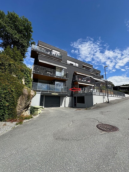 Flott fasade i moderne hjørneleilighet!