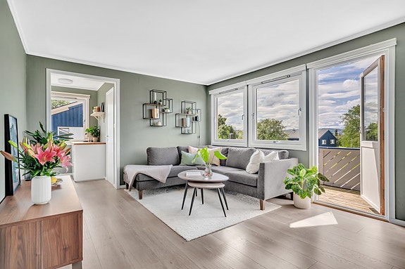 Mats Eidem har gleden av å presentere Hjalmar Haalkes veg 6!