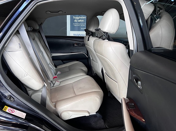 Lexus RX450h 13 of 30