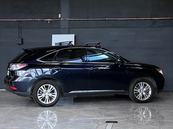 Lexus RX450h 10 of 30