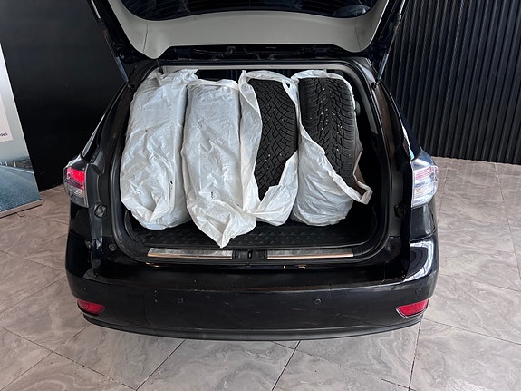 Lexus RX450h 11 of 30