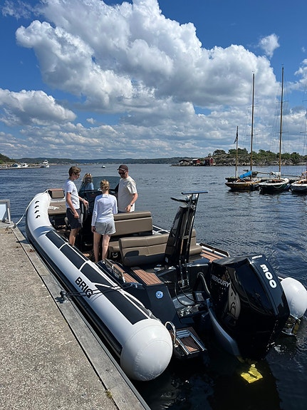 Brig Eagle 8 - Mercury 300 V8 13 of 30