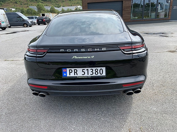 Porsche Panamera 3 of 5