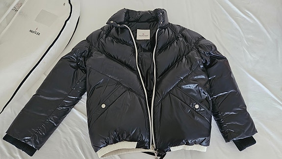 Product image 1 of 7