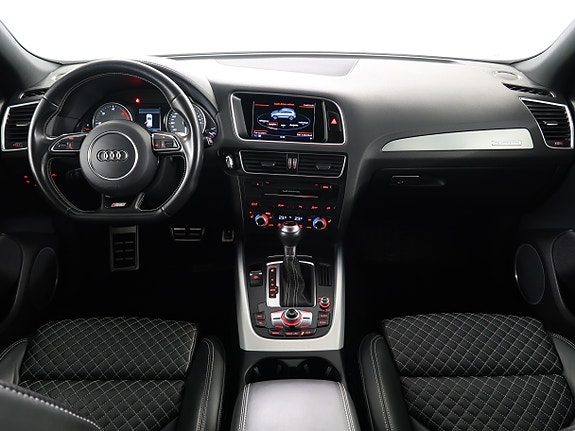 Audi SQ5 10 of 27