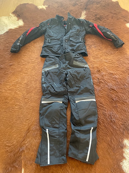 Product image 1 of 5