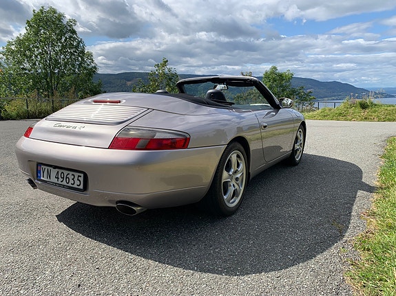 Porsche 911 3 of 16