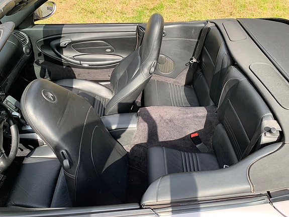 Porsche 911 9 of 16