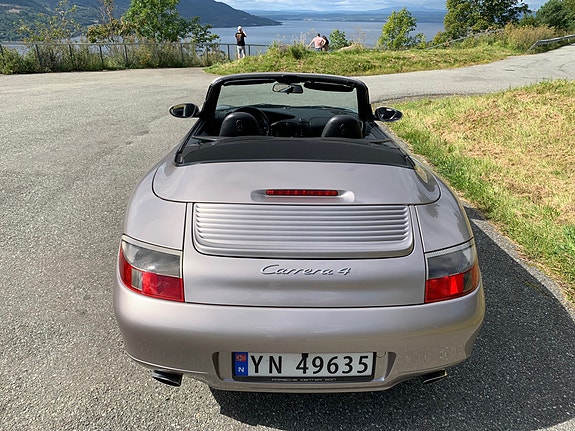 Porsche 911 5 of 16