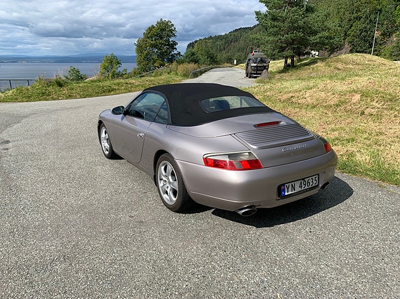 Porsche 911 6 of 16