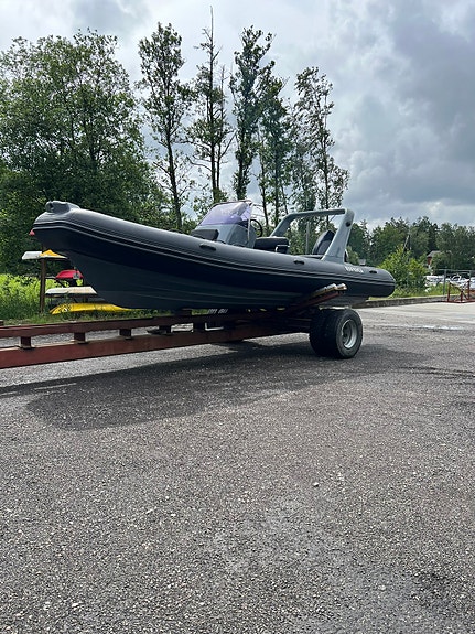 BRIG Eagle 650 – toppspekket RIB med lave timer 3 of 5