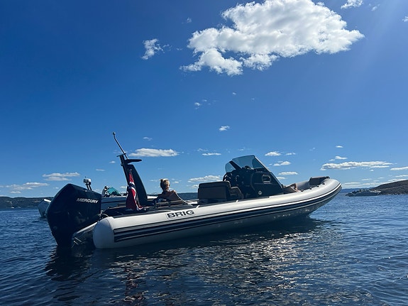 Brig Eagle 8 m/ Mercury 300 V8 4 of 5