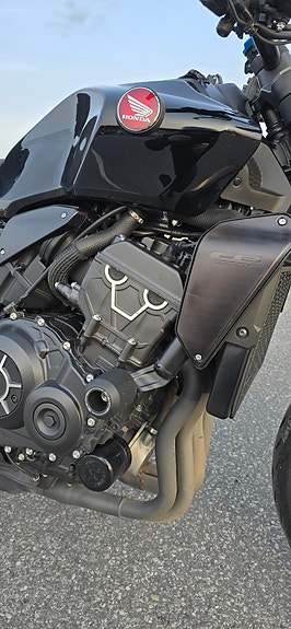 Honda CB1000R Black Edition 17 of 21