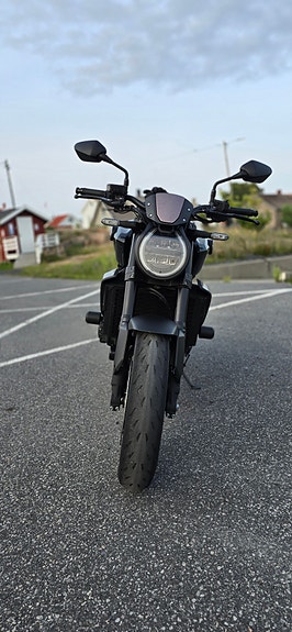 Honda CB1000R Black Edition 20 of 21