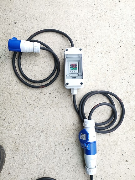 Product image 1 of 4