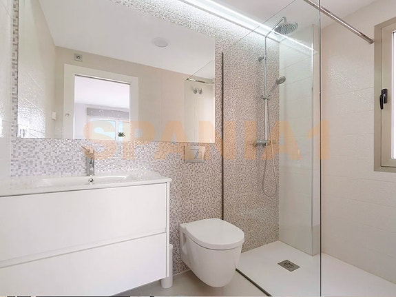 Bilder fra tilsvarende villa