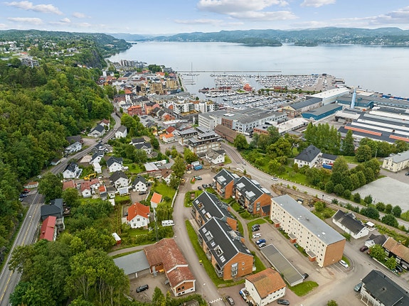 Umiddelbar nærhet til sjøen og sentrum med gangavstand til alt