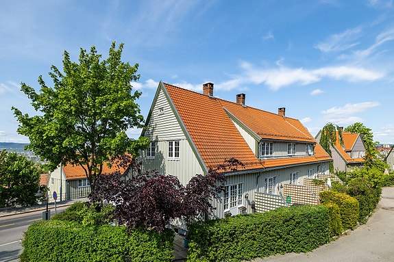 Velkommen til Valhallveien 49 - Presentert av Kristian Birkan ved EIE eiendomsmegling.