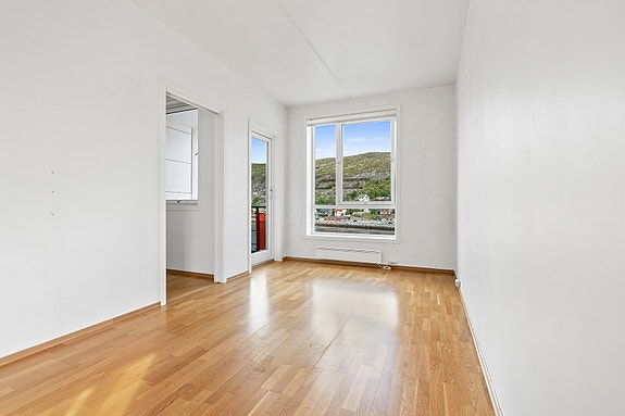 Velkommen til Strandgata 60 leil 509 - Praktisk sentrumsleilighet - Stuen