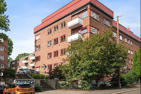 Benjamin Ådna v/ Nordvik har gleden av å presentere Observatorie terrasse 2B.