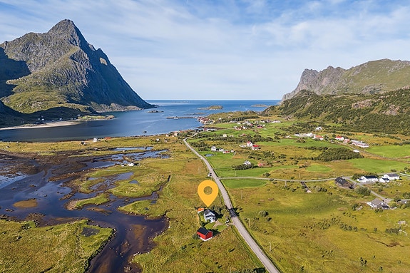 Velkommen til Tangstad 64 - Presentert av EiendomsMegler 1 Lofoten