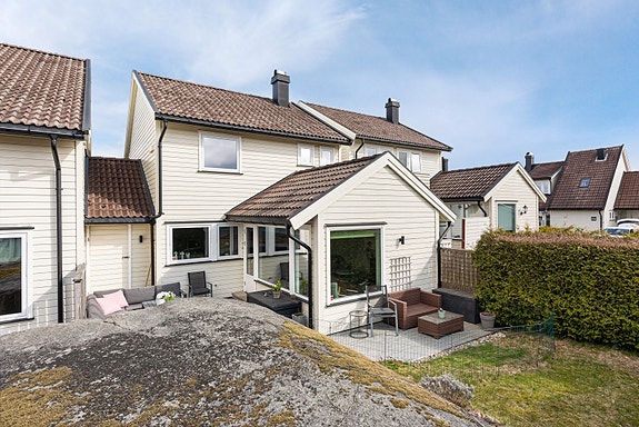 Privatmegleren v/ Elise Graneng Olafsen har gleden av å presentere Dåpaløkka 53B!