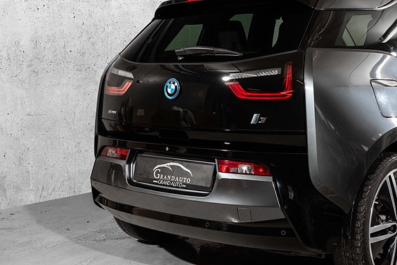 BMW i3 6 of 25