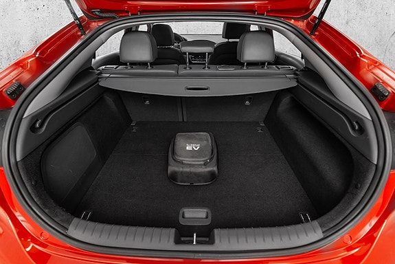 Hyundai IONIQ 30 of 30