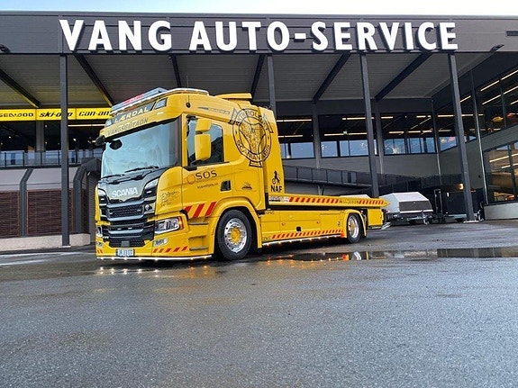 Scania P370