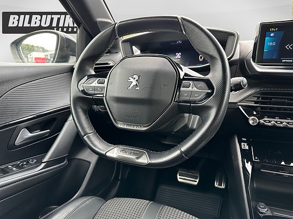 Peugeot 208 14 of 19