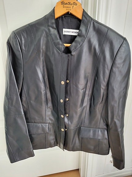 Product image 1 of 5