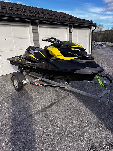 Seadoo RXP 260RS med tilhørende henger og trekk! 9 of 13