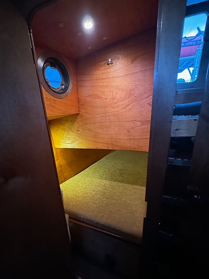 Expedition steel motorsailer 11 of 16