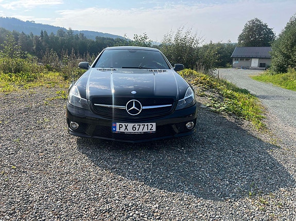 Mercedes-Benz SL-Klasse 2 of 16