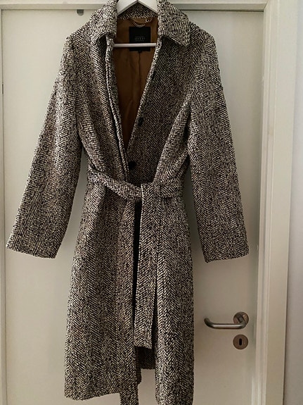 Product image 1 of 9