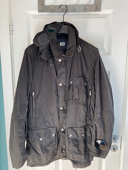 Product image 1 of 9