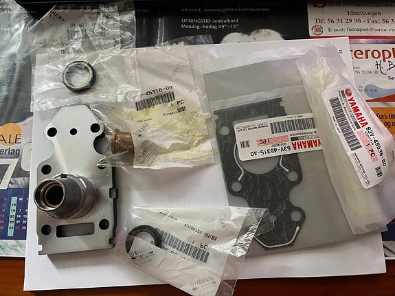 Product image 1 of 2